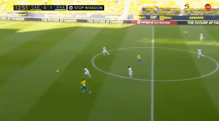 英超巅峰对决！海外情报：切尔西1-2阿森纳（英超焦点大战：海外消息称阿森纳2-1击败切尔西）