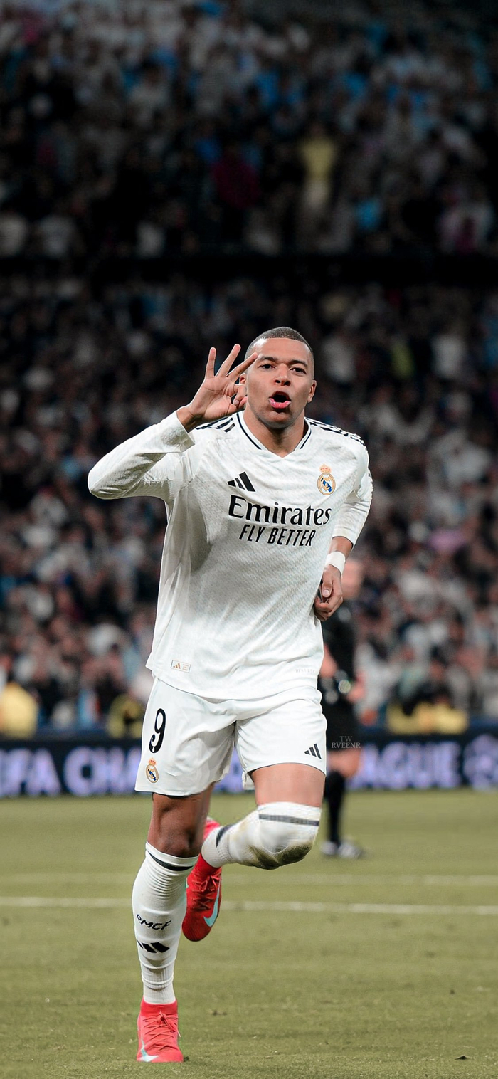 阿莫林：我不想没夺冠就离开曼联；我不怕下课我怕的是不赢球（阿莫林：夺冠前不走曼联；不惧下课，唯惧不胜）