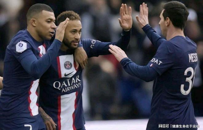 2-2战平切尔西，卡拉巴赫首次在欧战对阵英格兰球队拿分（与切尔西2-2战平，卡拉巴赫欧战对英格兰队首获积分）