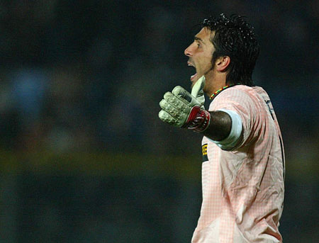 22岁巴西大中锋13场11球异军突起，安帅获完美拼图（22岁巴西高中锋13战11球强势崛起，安帅迎来阵容完美拼图）