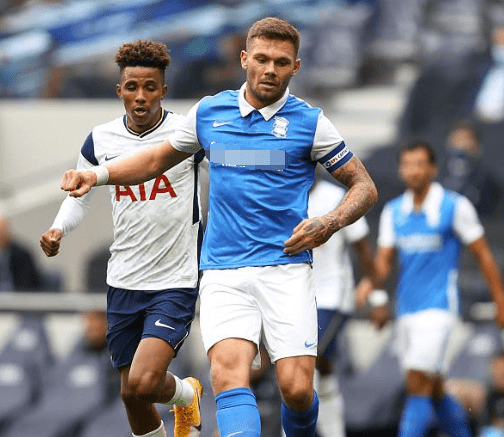 萨拉赫冬窗或低价转会沙特，报价远低于150M英镑（萨拉赫冬窗或赴沙特，出价大幅低于1.5亿英镑）