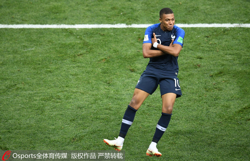 德甲前瞻：多特门兴上演普鲁士德比，近5次联赛交手大黄蜂不败（德甲展望：多特vs门兴再燃普鲁士德比，近5次联赛交锋大黄蜂保持不败）