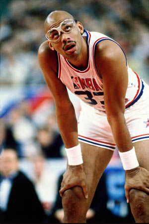 意媒：此前因流感缺阵的博尼尚未恢复训练，不确定能否踢意杯（意媒：博尼因流感缺阵后仍未复训，能否出战意大利杯存疑）