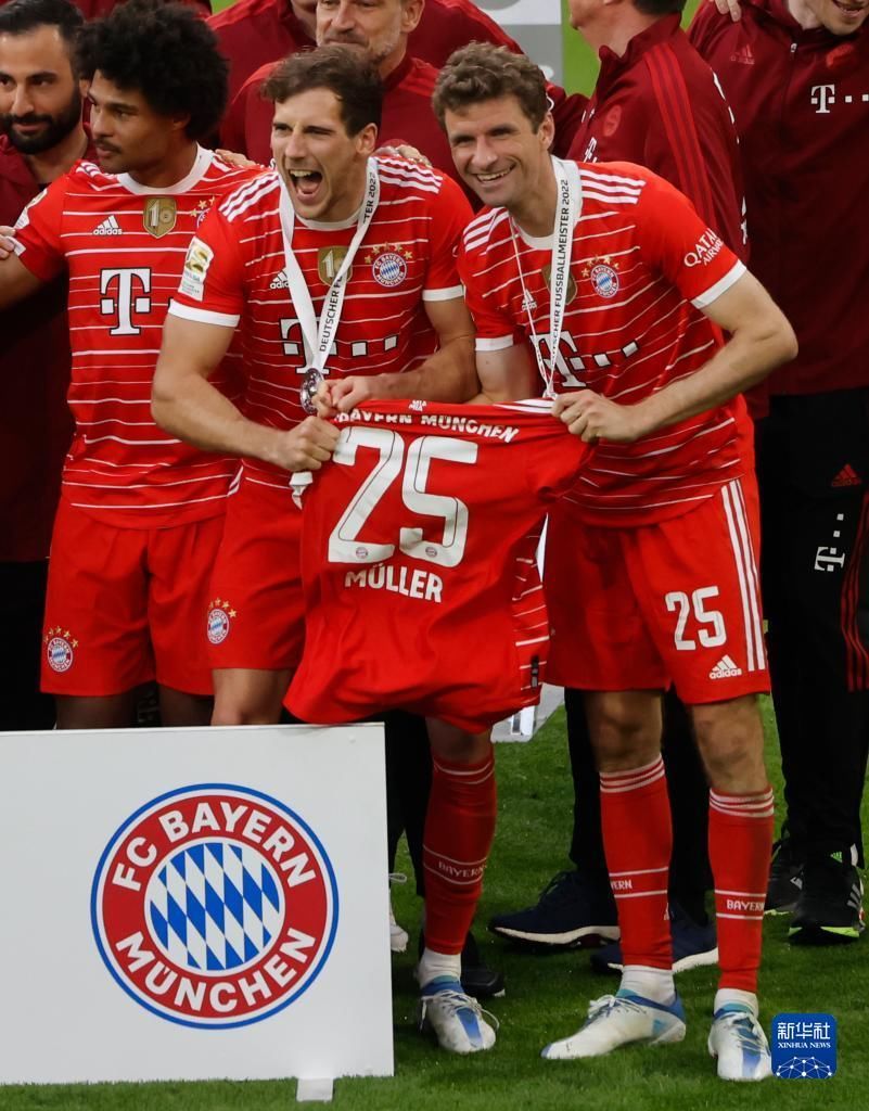 16岁344天！小将基亚拉是拜仁队史第二年轻德甲出场的球员（16岁344天，基亚拉成拜仁队史德甲出场第二年轻球员）