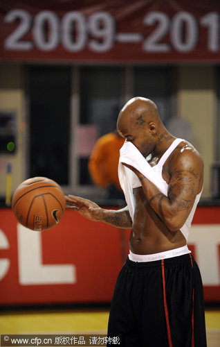 巴林U17vs中国U17：邝兆镭、万项首发，周雨诺、何思凡出战（中国U17对阵巴林U17：邝兆镭、万项先发，周雨诺、何思凡登场）