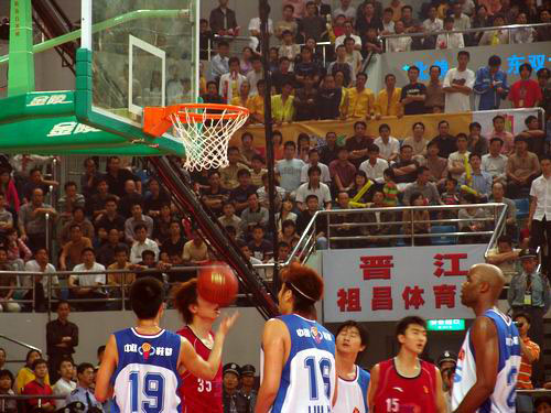 中超比赛回放：北京国安2-0击败广州队,（中超战报：北京国安2比0力克广州队）